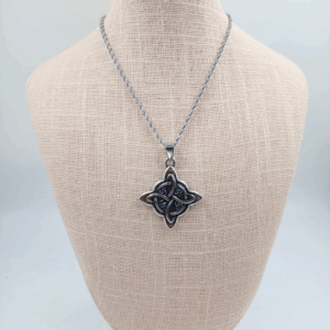 Collar Nudo de Bruja