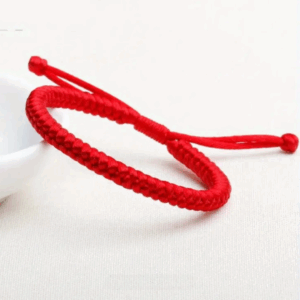 Pulsera roja ajustable