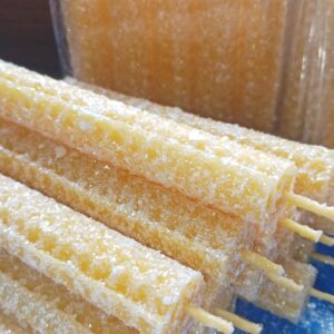 Velas de miel con Yagra