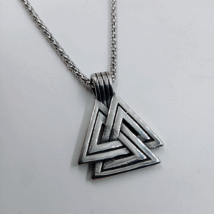 Collar símbolo Valknut